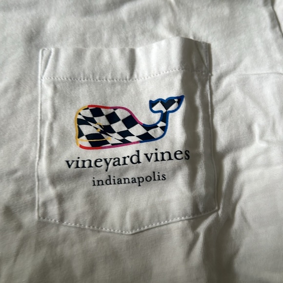 Vineyard Vines Indianapolis t-shirt - Picture 4 of 6